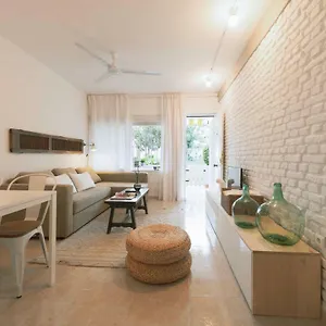 https://lacatorce-apartment.1costadelsol.com